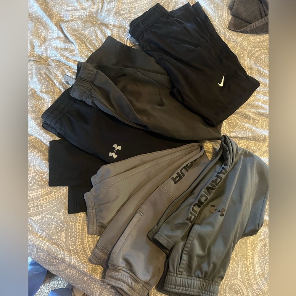 Lot of 5 pairs of Nike/UA pants